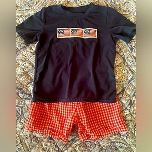 Boutique 2/3T Patriotic outfit